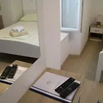 & Lela, Sipan Island Apartman Šipanska Luka
