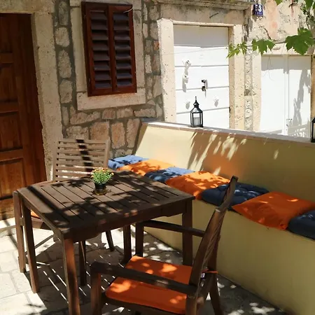& Lela, Sipan Island Apartman Sipanska Luka (Sipan)
