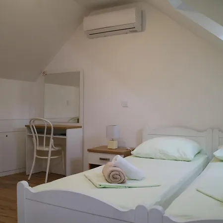 Διαμέρισμα & Lela, Sipan Island Šipanska Luka