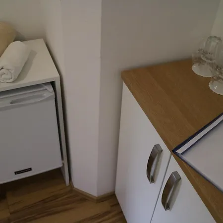 Apartamento & Lela, Sipan Island *
