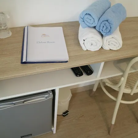 & Lela, Sipan Island