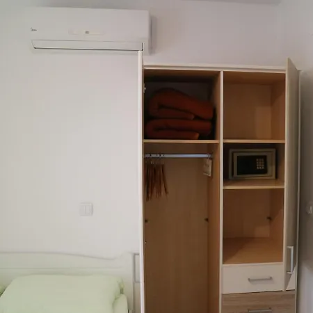 & Lela, Sipan Island Apartamento